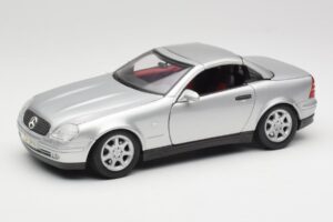 Mercedes SLK R170 Roadster Ezüst Maisto 1:18 31674 Fém