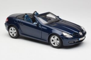 Mercedes SLK R171 Kék Maisto 1:18 B66962190 Fém – 6. kép a 8-ből