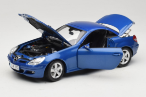 Mercedes SLK R171 Blue Metallic Minichamps 1:18 100033131 Fém – 3. kép a 11-ből