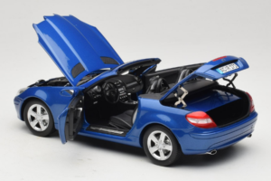 Mercedes SLK R171 Blue Metallic Minichamps 1:18 100033131 Fém – 7. kép a 11-ből