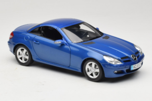 Mercedes SLK R171 Blue Metallic Minichamps 1:18 100033131 Fém – 9. kép a 11-ből