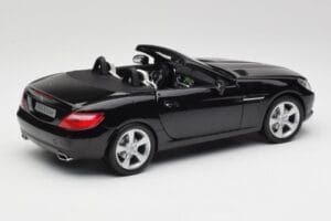 Mercedes SLK R172 Magnetite Fekete Minichamps 1:18 B66960514 Fém – 3. kép a 8-ből
