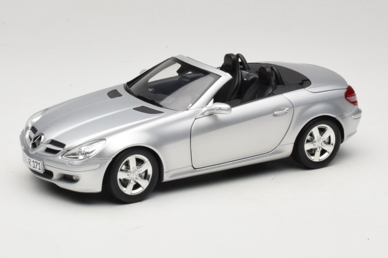 Mercedes SLK R171 Ezüst Minichamps 1:18 B66962318 Fém