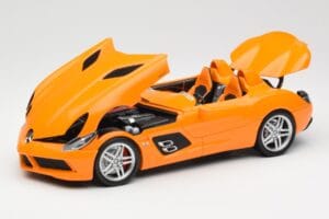 Mercedes SLR McLaren C199 Stirling Moss AMG Solarbeam Metallic Minichamps 1:18 100038400 Fém – 2. kép a 8-ből