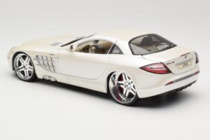 Mercedes SLR McLaren C199 Fehér Maisto 1:18 31068 Fém – 7. kép a 8-ből