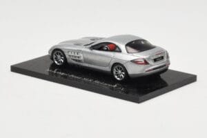 Mercedes SLR McLaren Crystal Silver Minichamps 1:43 B66961974 Fém – 3. kép a 4-ből