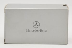 Mercedes SLR McLaren Crystal Silver Minichamps 1:43 B66961974 Fém – 4. kép a 4-ből