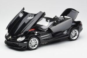 Mercedes SLR McLaren Roadster R199 Crystal Galaxit Fekete Minichamps 1:18 B66961004 Fém – 2. kép a 8-ből