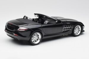 Mercedes SLR McLaren Roadster R199 Crystal Galaxit Fekete Minichamps 1:18 B66961004 Fém – 3. kép a 8-ből