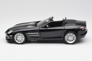 Mercedes SLR McLaren Roadster R199 Crystal Galaxit Fekete Minichamps 1:18 B66961004 Fém – 4. kép a 8-ből