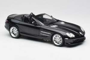 Mercedes SLR McLaren Roadster R199 Crystal Galaxit Fekete Minichamps 1:18 B66961004 Fém – 6. kép a 8-ből