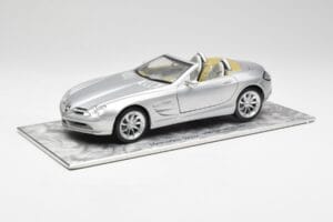 Mercedes SLR Vision Roadster Liquid Ezüst Maisto 1:18 B66963208 Fém