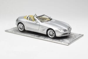 Mercedes SLR Vision Roadster Liquid Ezüst Maisto 1:18 B66963208 Fém – 6. kép a 8-ből