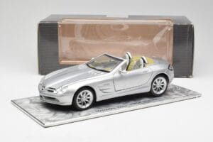 Mercedes SLR Vision Roadster Liquid Ezüst Maisto 1:18 B66963208 Fém – 8. kép a 8-ből