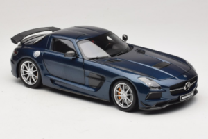 Mercedes SLS AMG Black Series Daytona Blue Metallic Minichamps 1:18 110033026 Fém – 6. kép a 8-ből