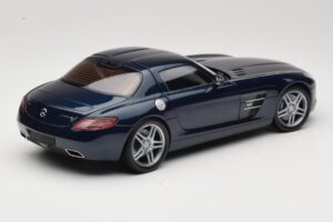 Mercedes SLS AMG C197 Blue Metallic Minichamps 1:18 100039021 Fém – 3. kép a 8-ből