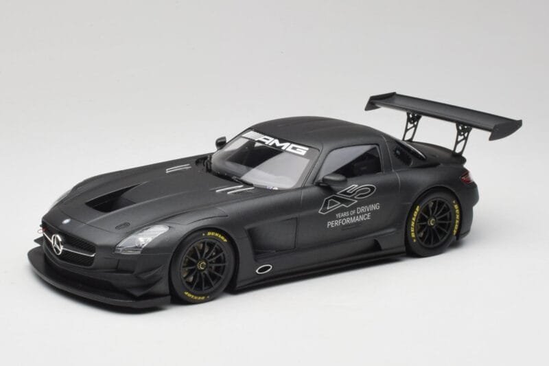 Mercedes AMG SLS C197 GT3 45 Éves Driving Performance Minichamps 1:18 151133100 Fém