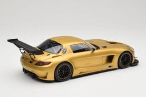 Mercedes AMG SLS C197 GT3 Street Arany Minichamps 1:18 151113106 Fém – 2. kép a 6-ből