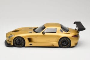 Mercedes AMG SLS C197 GT3 Street Arany Minichamps 1:18 151113106 Fém – 3. kép a 6-ből