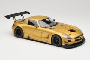 Mercedes AMG SLS C197 GT3 Street Arany Minichamps 1:18 151113106 Fém – 4. kép a 6-ből