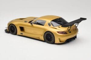 Mercedes AMG SLS C197 GT3 Street Arany Minichamps 1:18 151113106 Fém – 5. kép a 6-ből