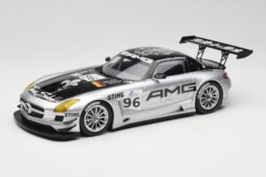 Mercedes AMG SLS C197 GT3 Team AMG China #96 M. Hakkinen / C. Cheng Zhuhai 6th 2011 Minichamps 1:18 151113196 Fém