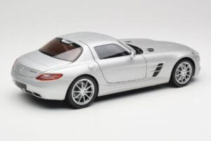 Mercedes SLS AMG C197 Iridium Ezüst Minichamps 1:18 100039026 Fém – 3. kép a 8-ből