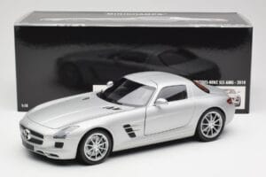 Mercedes SLS AMG C197 Iridium Ezüst Minichamps 1:18 100039026 Fém – 8. kép a 8-ből