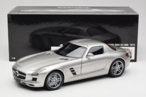 Mercedes SLS AMG C197 Matt Ezüst Minichamps 1:18 100039029 Fém – 8. kép a 8-ből