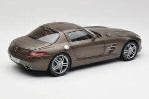 Mercedes SLS AMG C197 Monza Szürke Minichamps 1:18 B66960044 Fém – 3. kép a 8-ből