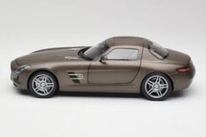 Mercedes SLS AMG C197 Monza Szürke Minichamps 1:18 B66960044 Fém – 4. kép a 8-ből
