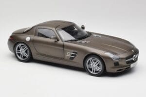 Mercedes SLS AMG C197 Monza Szürke Minichamps 1:18 B66960044 Fém – 6. kép a 8-ből