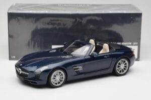 Mercedes SLS AMG R197 Roadster South Seas Kék Minichamps 1:18 100039031 Fém – 8. kép a 8-ből