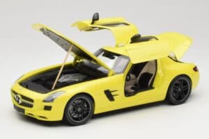 Mercedes SLS AMG C197 Sárga Minichamps 1:18 100039022 Fém – 2. kép a 8-ből