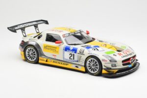 Mercedes SLS AMG GT3 #21 Rowe Racing Arnold / Roloff / Seyffarth / Jäger ADAC 24 Hours Nürburgring 2013 Minichamps 1:18 15113 – 4. kép a 6-ből