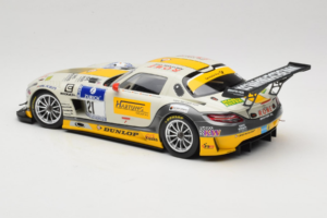 Mercedes SLS AMG GT3 #21 Rowe Racing M. Hartung / N. Heyer ADAC 24 Hours Nurburgring 2013 Minichamps 1:18 151133121 Fém – 5. kép a 6-ből