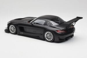 Mercedes SLS AMG GT3 C197 Street Matt Fekete Minichamps 1:18 151113101 Fém – 5. kép a 6-ből
