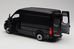 Mercedes Sprinter Fekete Norev 1:18 183041 Fém – 5. kép a 8-ből