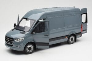 Mercedes Sprinter W907 Kékesszürke Norev 1:18 183423 Fém – 2. kép a 7-ből