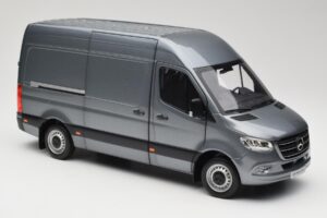 Mercedes Sprinter W907 Furgon Selenite Grey Metallic Norev 1:18 B66004163 Fém – 6. kép a 8-ből
