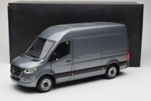 Mercedes Sprinter W907 Furgon Selenite Grey Metallic Norev 1:18 B66004163 Fém – 8. kép a 8-ből