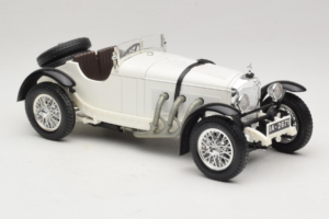 Mercedes SSK Fehér Bburago 1:18 3009-P3 Fém – 4. kép a 6-ből
