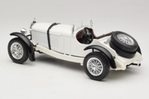 Mercedes SSK Fehér Bburago 1:18 3009-P3 Fém – 5. kép a 6-ből