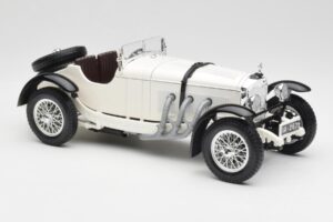 Mercedes SSKL Fehér Bburago 1:18 3002 Fém – 6. kép a 8-ből