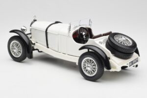 Mercedes SSKL Fehér Bburago 1:18 3002 Fém – 7. kép a 8-ből