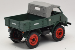 Mercedes Unimog 401 Zöld Schuco 1:18 135 Fém – 3. kép a 8-ből