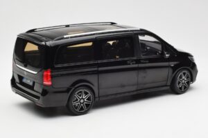 Mercedes V-Class W447 AMG Line Fekete Norev 1:18 183860 Fém – 3. kép a 6-ből