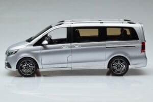 Mercedes V-Class V260 AMG Line Ezüst Norev 1:18 183871 Fém – 5. kép a 10-ből