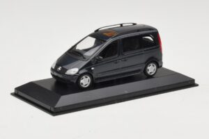 Mercedes Vaneo Sötétkék Minichamps 1:43 400031200 Fém – 2. kép a 4-ből