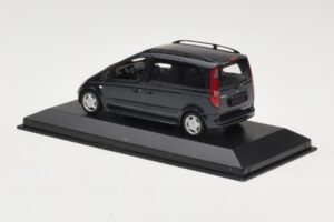 Mercedes Vaneo Sötétkék Minichamps 1:43 400031200 Fém – 3. kép a 4-ből